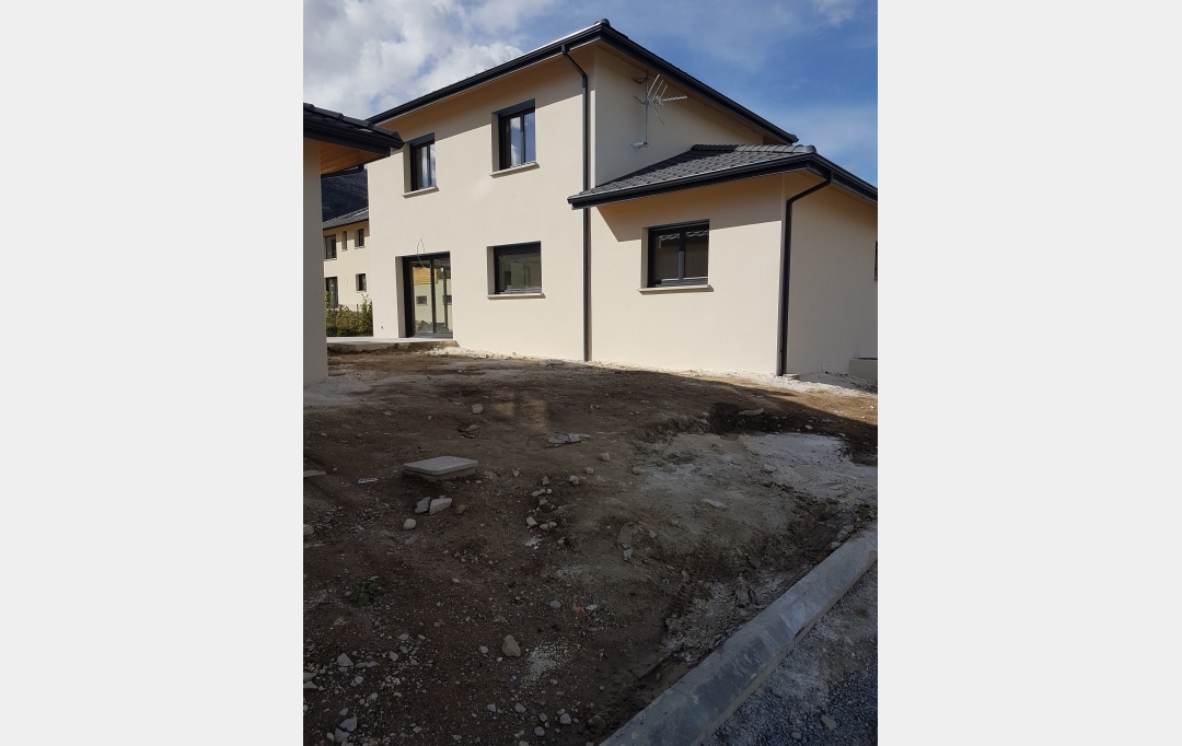 LES ORCHIDEES : Maison / Villa | SAINT-JEAN-DE-GONVILLE (01630) | 120 m2 | 2 550 € 