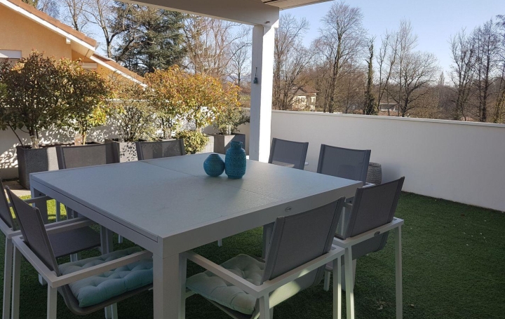 Appartement P3 THOIRY 109 m2 570 000 € Appartement P3 THOIRY 109 m2 570 000 €