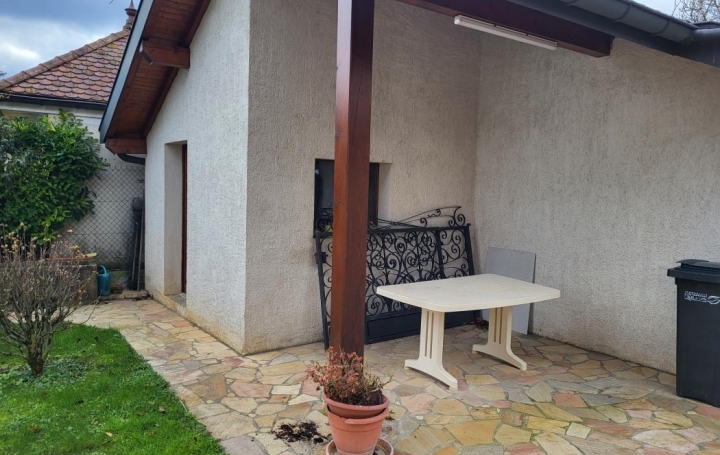 Maison de village THOIRY 230 m2 720 000 € Maison de village THOIRY 230 m2 720 000 €